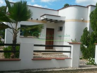 Foto 2 de VENDEMOS HERMOSA CASA CON PISCINA PRIVADA