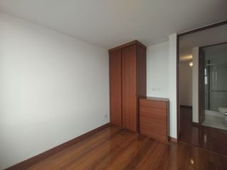 VENTA APARTAMENTO EN ALAMEDA DE LA 170 CON VISTA ESPECTACULAR PISO ALTO 3 HABITACIONES