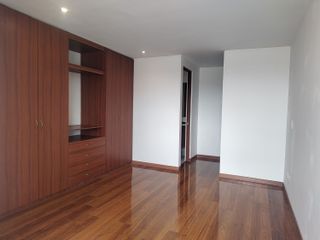 VENTA APARTAMENTO EN ALAMEDA DE LA 170 CON VISTA ESPECTACULAR PISO ALTO 3 HABITACIONES