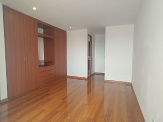 VENTA APARTAMENTO EN ALAMEDA DE LA 170 CON VISTA ESPECTACULAR PISO ALTO 3 HABITACIONES