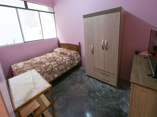 Foto 12 de Vendo Casa con Excelente ubicación! Urb. El Pinar Comas