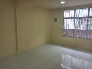 Foto 10 de Venta de Casa en Mapasingue en el sector de la empresa Santa Priscila, Ubicada en la ciudadela Colinas del Hipódromo