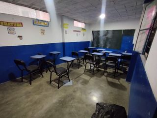 Se ALQUILA COLEGIO de 4 pisos con 640m2 de área construida