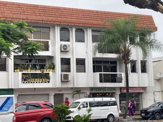 Foto 1 de Oportunidad ! Venta Departamento 1 er. piso alto Av. Victor Emilio Estrada y Balsamo  con garage