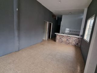 Departamento en Alquiler en la Prosperina, Planta Baja, 3 Habitaciones, 1 Baño, Norte de Guayaquil.