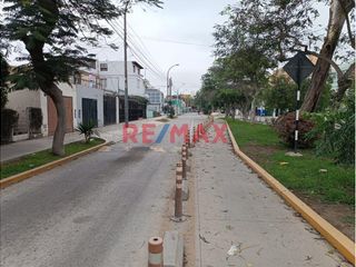 Foto 4 de Venta De Terreno Comercial o Vivienda en Cercado de Lima
