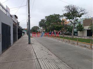 Foto 5 de Venta De Terreno Comercial o Vivienda en Cercado de Lima