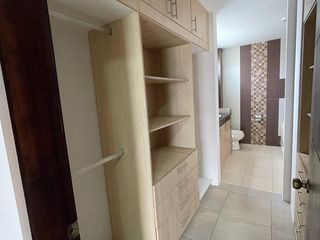 Foto 11 de Casa en VENTA o RENTA con piscina, Zona Sur, Urbanizacion Manta Beach, San Mateo, Manta, Ecuador