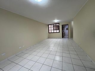 Vendo Lindo Departamento Con Terraza Mas Estacionamiento En La Molina