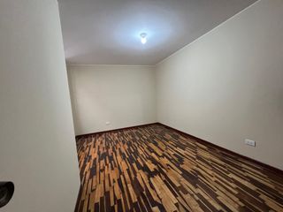 Vendo Lindo Departamento Con Terraza Mas Estacionamiento En La Molina