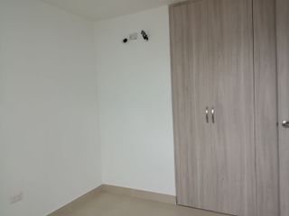 Apartamento en arriendo en Riomar.