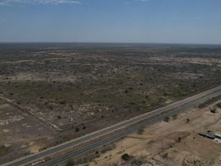 Foto 3 de VENTA DE DOS  TERRENOS – CARRETERA  PIURA -SULLANA – k15- PIURA.