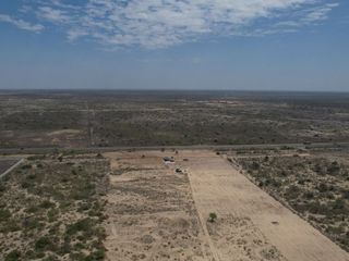 Foto 4 de VENTA DE DOS  TERRENOS – CARRETERA  PIURA -SULLANA – k15- PIURA.