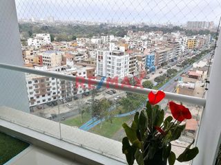 Se Vende Departamento Dúplex Con Balcón En San Miguel - Con Cochera