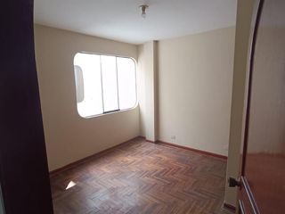 Vendo Lindo Departamentos Tercero Y Cuarto Piso Dos Por Uno + Terraza Frente A Parque En La Molina