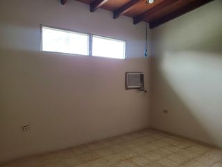 Foto 18 de Casa de alquiler en Los Ceibos, 5 dormitorios, Conjunto Cerrado.