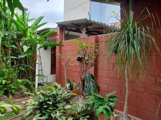 Foto 30 de Casa de alquiler en Los Ceibos, 5 dormitorios, Conjunto Cerrado.