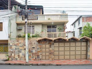 CASA EN VENTA AL NORTE DE MACHALA