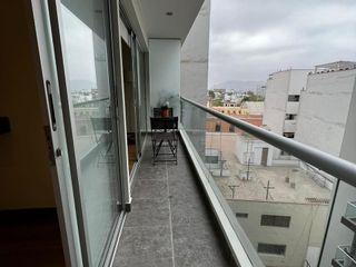 Foto 11 de VENTA DE DEPARTAMENTO AMOBLADO Y EQUIPADO LISTO PARA AIRBNB EN BARRANCO