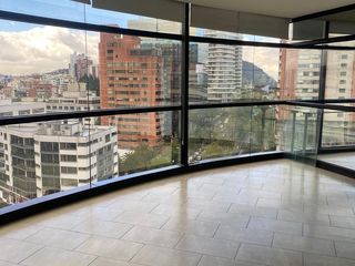 Arriendo, Oficinas, 250 m², Vista Panorámica, Av 12 de Octubre