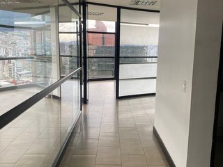 Arriendo, Oficinas, 250 m², Vista Panorámica, Av 12 de Octubre