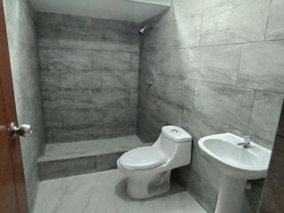 Foto 5 de CASA REMODELADA DE 2 PISOS + AZOTEA