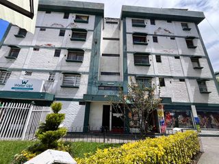 Venta Departamento REMODELADO Av. De Los Granados cerca UDLA, Área 54 m². Condominio El Batán Bloque 5