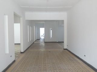 Foto 1 de Casa comercial en arriendo en Bellavista.