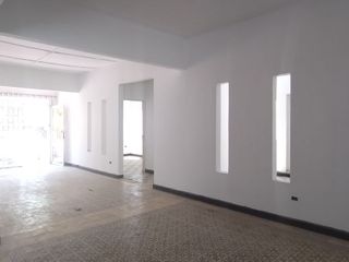 Casa comercial en arriendo en Bellavista.