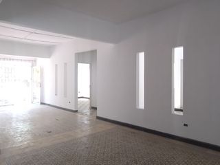 Foto 3 de Casa comercial en arriendo en Bellavista.