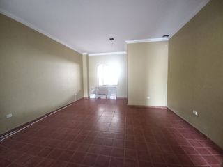 Foto 5 de CASA COMERCIA EN RENTA EN LA AV. SOLANO
