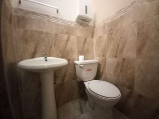 Foto 6 de CASA COMERCIA EN RENTA EN LA AV. SOLANO