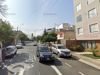 Foto 3 de Casa como terreno en zona estrátegica, ideal para constructor!!