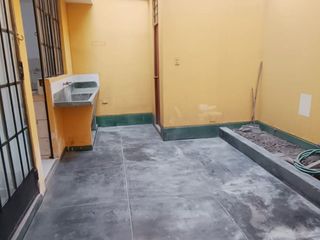 VENTA DE CASA DE DOS PISO EN  CARABAYLLO