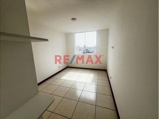 ¡Vendo Lindo Departamento Con Balcón Y Vista Exterior En Magdalena Del Mar!