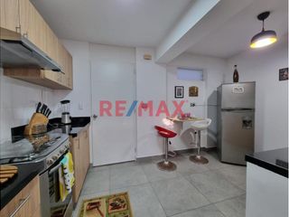 Vendo Moderno Departamento Sin Amoblar En El Centro De Miraflores