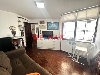 ¡Vendo Casa Totalmente Remodelada Frente A Parque En Urb Higuereta – Surco!