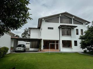 Foto 30 de Venta Casa Los Chillos 650 m² Urbanización San José del Valle