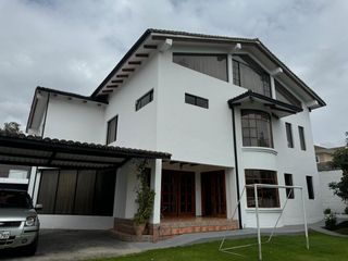 Venta Casa 650 m² Urbanización San José del Valle (Los Chillos)