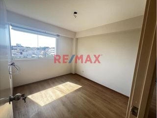 ¡Vendo Lindo Departamento Frente A Parque En La Mejor Zona De Santa Catalina!