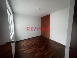 ¡Vendo Departamento Duplex En Urbanización La Calera De La Merced, Surquillo!