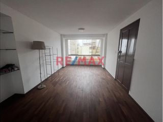 ¡Vendo Departamento Duplex En Urbanización La Calera De La Merced, Surquillo!