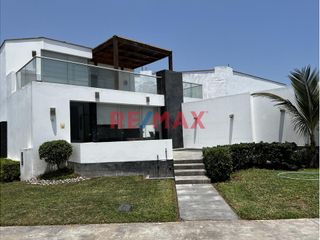 Vendo Hermosa Casa Amoblada En Condominio Moravia I, Km. 89.9 Panamericana Sur!!