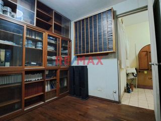 VIVE EN LA CALERA FRENTE A PARQUE - VENTA DEPA