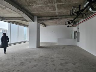 Foto 3 de Oficina Prime T Tower En Alquiler Área De 151,67 en Casco