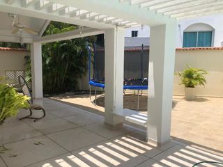 Foto 2 de VENTA INMENSA CASA EN CONJUNTO VILLA CAMPESTRE