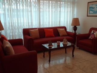 En venta hermosa villa en Cdla. 9 de Octubre.