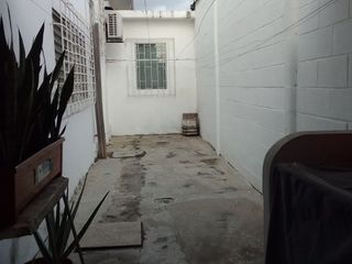 En venta hermosa villa en Cdla. 9 de Octubre.