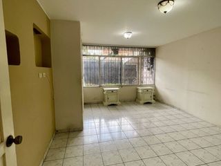 Foto 10 de Se alquila cómodo departamento en Ceibos.