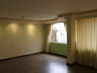 Foto 2 de Amplio y moderno apartamento, con excelentes acabados